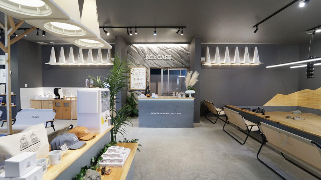 「RC & CAFE」の受付
