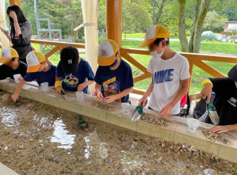 奇石博物館の宝石探し