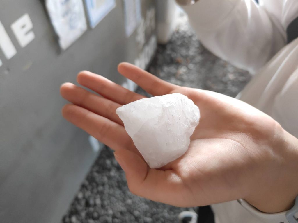 「Cobble(カブル)」イシノ洞窟の宝石探しカブルメダルでもらった鉱石