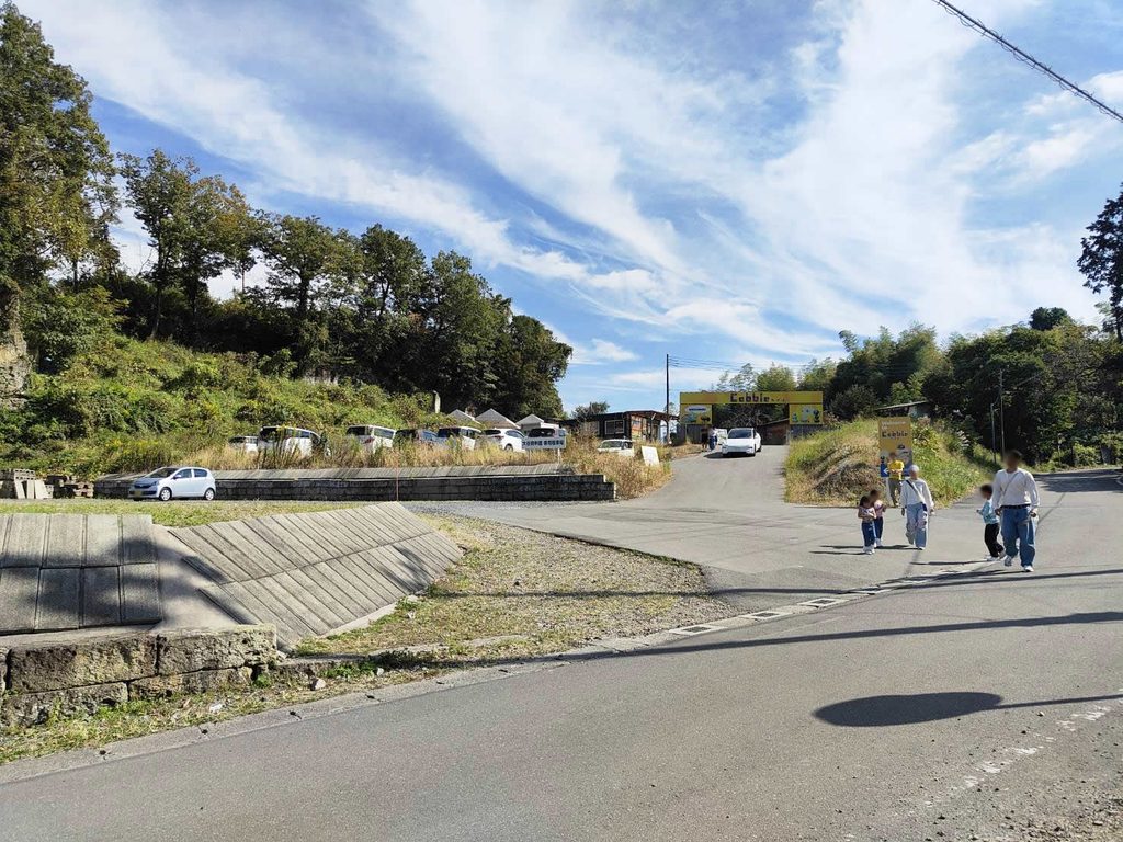 「Cobble(カブル)」の看板が見えてきた